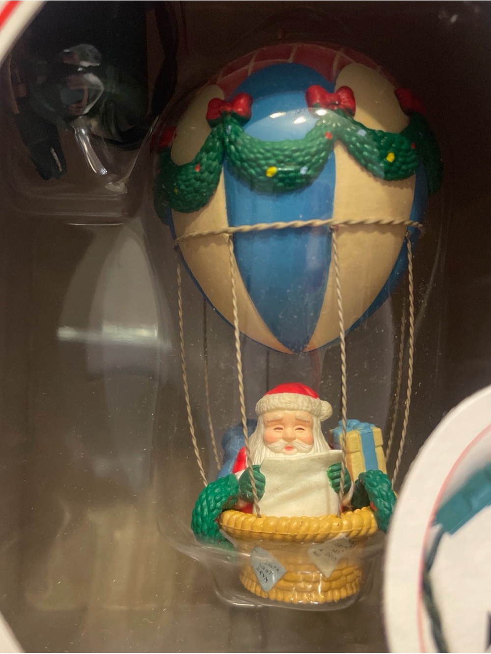Vintage NOMA Ornamotion Christmas Ornament 2310 Santa in Hot Air Balloon 1989
